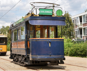 Publieksritten met historische Motorwagen RETM 1 uit 1905